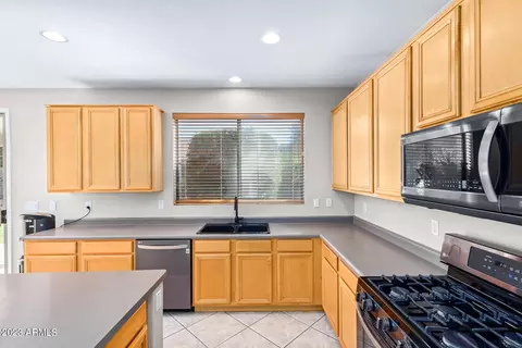 659 E Betsy Ln, Gilbert, AZ 85296 photo 13