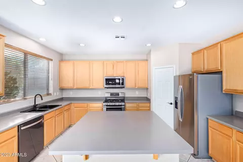 659 E Betsy Ln, Gilbert, AZ 85296 photo 11