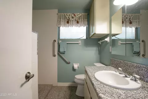 4822 E Flower St, Phoenix, AZ 85018 photo 16