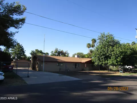 3923 W Topeka Dr, Glendale, AZ 85308