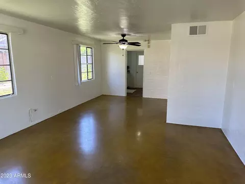 1321 E Highland Ave, Phoenix, AZ 85014 photo 8
