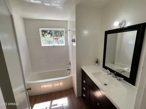 1321 E Highland Ave, Phoenix, AZ 85014 photo 14