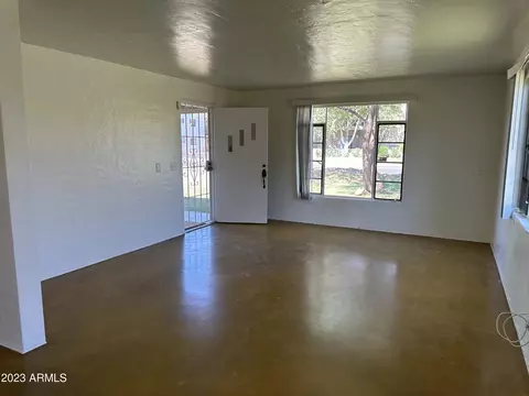 1321 E Highland Ave, Phoenix, AZ 85014 photo 9