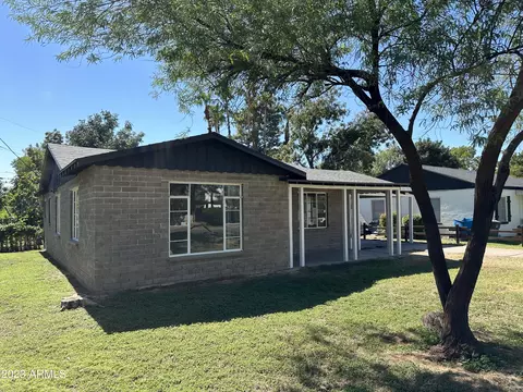 1321 E Highland Ave, Phoenix, AZ 85014 photo 4