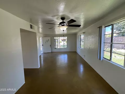 1321 E Highland Ave, Phoenix, AZ 85014 photo 10