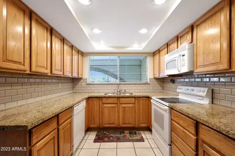 4102 W Dailey St, Phoenix, AZ 85053 photo 4