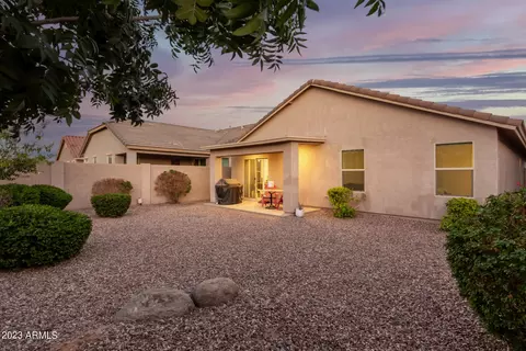 880 W Hot Springs Trl, San Tan Valley, AZ 85140