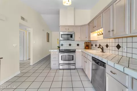 533 E Sequoia Dr, Phoenix, AZ 85024 photo 12