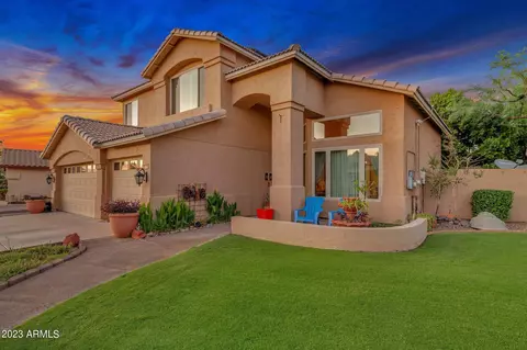 304 W Angela Dr, Phoenix, AZ 85023