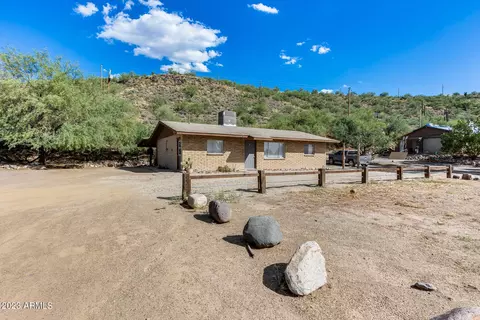 52015 N 36th Ave, New River, AZ 85087