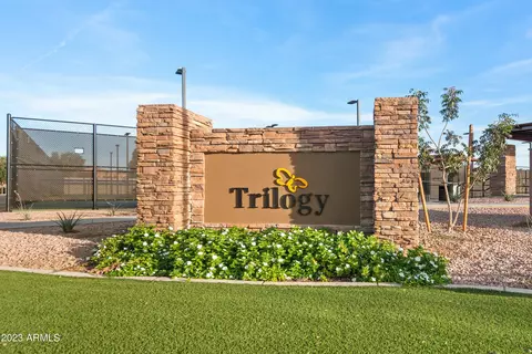 4704 E Carob Dr, Gilbert, AZ 85298 photo 32