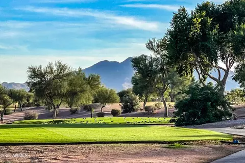 4704 E Carob Dr, Gilbert, AZ 85298 photo 8