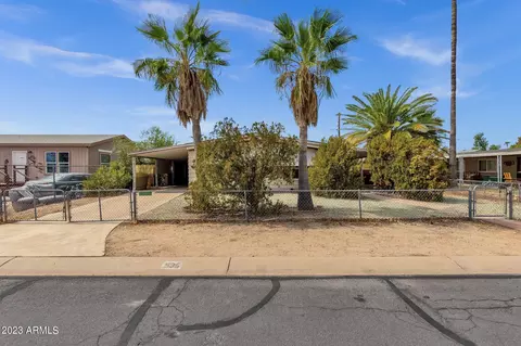536 S 96th Pl, Mesa, AZ 85208