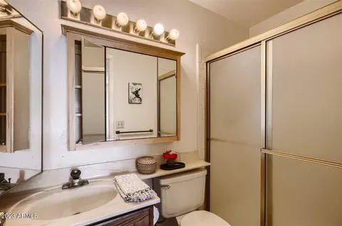 901 E Bendix Dr, Tempe, AZ 85283 photo 10
