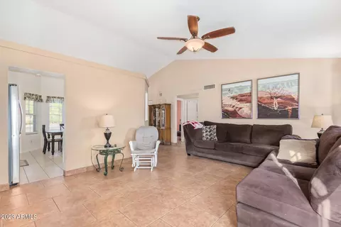 923 E Utopia Rd, Phoenix, AZ 85024 photo 3