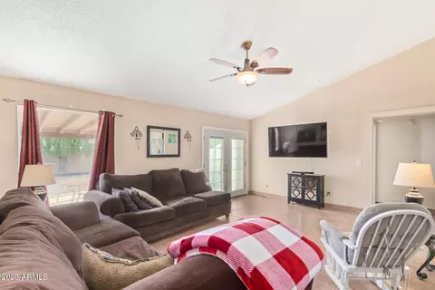 923 E Utopia Rd, Phoenix, AZ 85024 photo 4