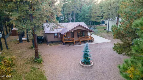 1298 Merzville Rd, Forest Lakes, AZ 85931