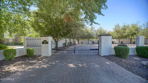 2028 E Tiffany Ct, Gilbert, AZ 85298 photo 14