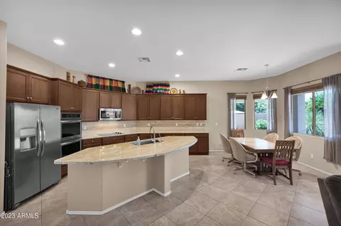 3073 E Parkview Dr, Gilbert, AZ 85295 photo 4