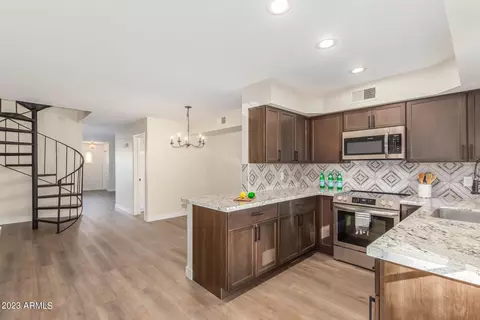 1425 E Desert Cove Ave #12, Phoenix, AZ 85020