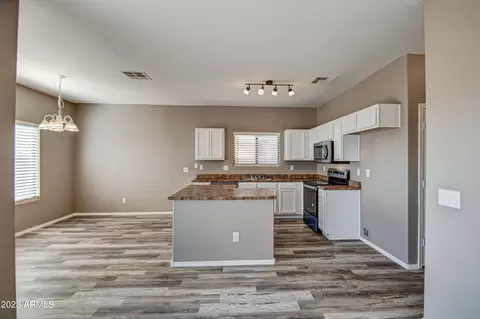 2101 E Greenlee Ave, Apache Junction, AZ 85119 photo 7