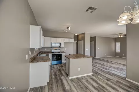 2101 E Greenlee Ave, Apache Junction, AZ 85119 photo 11