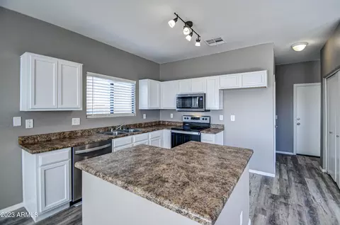 2101 E Greenlee Ave, Apache Junction, AZ 85119 photo 12