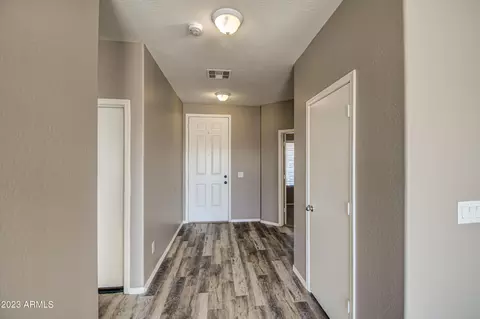 2101 E Greenlee Ave, Apache Junction, AZ 85119 photo 3