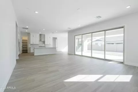 1247 E Carob Dr, Gilbert, AZ 85298 photo 5