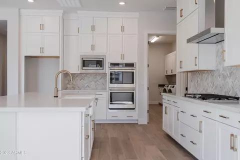1247 E Carob Dr, Gilbert, AZ 85298 photo 3