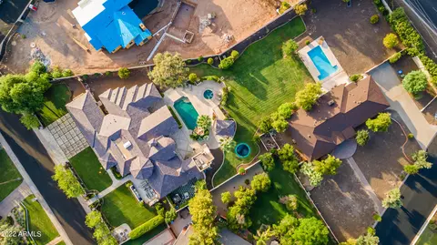 View/Area - 5324 E Mariposa St, Phoenix, AZ 85018 photo 4 of 7