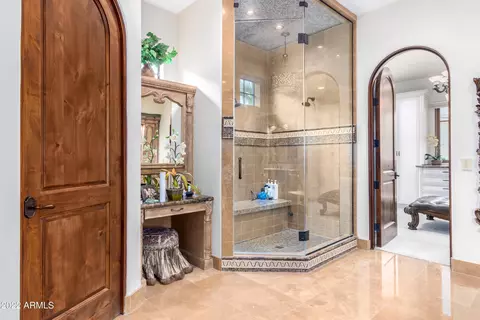 Bath - 5324 E Mariposa St, Phoenix, AZ 85018 photo 2 of 2