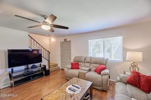 829 E Cochise Dr #B, Phoenix, AZ 85020 photo 2
