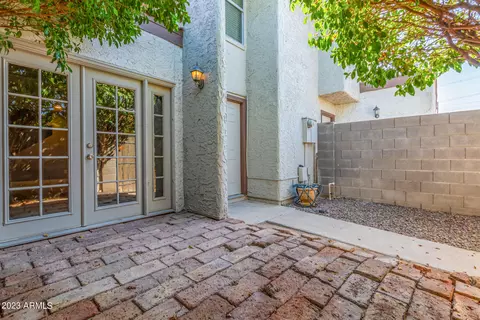 6811 S Jentilly Ln, Tempe, AZ 85283