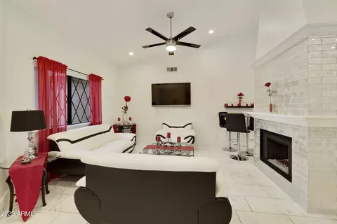 2103 E Gondola Ln, Gilbert, AZ 85234 photo 5