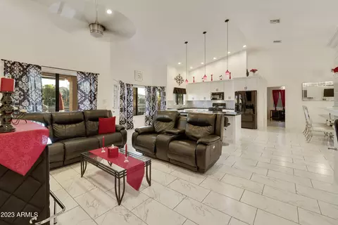 2103 E Gondola Ln, Gilbert, AZ 85234 photo 9