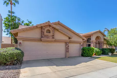 2301 E Beachcomber Dr, Gilbert, AZ 85234