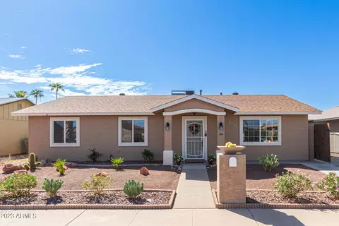 5325 W Banff Ln, Glendale, AZ 85306