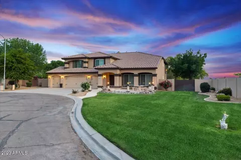 7917 W Briden Ln, Peoria, AZ 85383