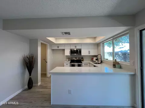 7548 W Montecito Ave, Phoenix, AZ 85033 photo 6