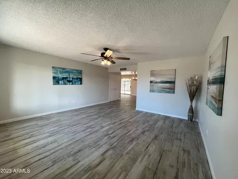 7548 W Montecito Ave, Phoenix, AZ 85033 photo 2
