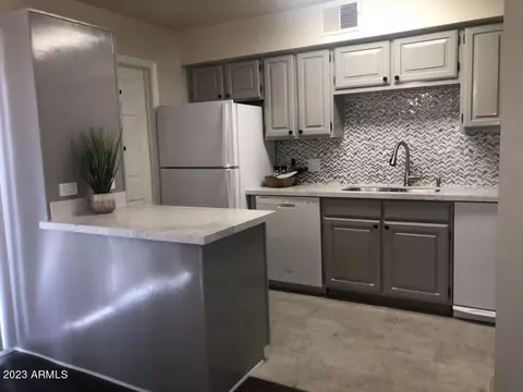 2201 E Pinchot Ave #8, Phoenix, AZ 85016 photo 9