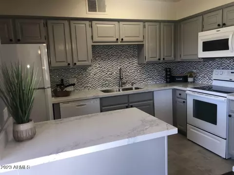 2201 E Pinchot Ave #8, Phoenix, AZ 85016 photo 8