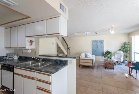 13213 N 3rd Pl, Phoenix, AZ 85022 photo 9