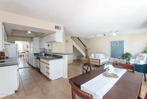 13213 N 3rd Pl, Phoenix, AZ 85022 photo 8