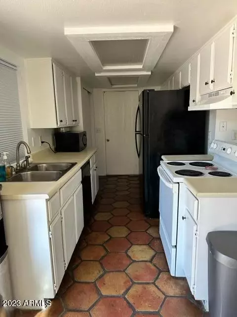 4812 E Winston Dr #3, Phoenix, AZ 85044 photo 5