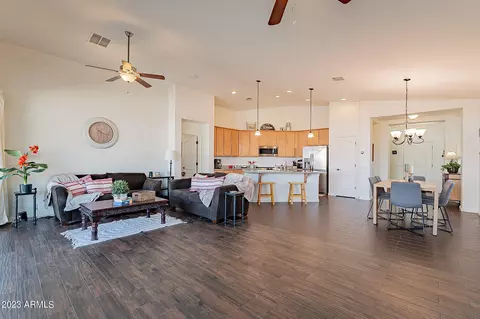 748 E Harwell Rd, Phoenix, AZ 85042 photo 11