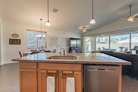 748 E Harwell Rd, Phoenix, AZ 85042 photo 19