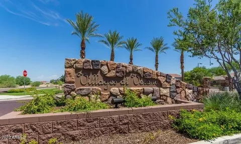 748 E Harwell Rd, Phoenix, AZ 85042 photo 4