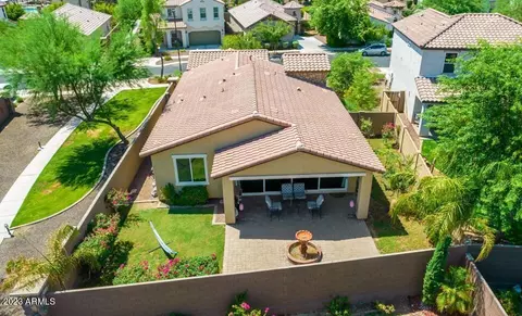748 E Harwell Rd, Phoenix, AZ 85042 photo 6